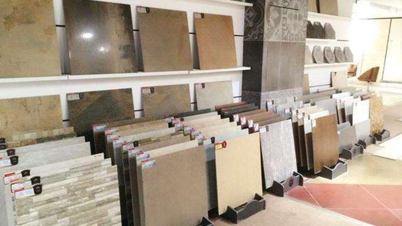 材料安全是装修过程中最为关键的一点。业主在选择建材时，应关注以下环保标准：